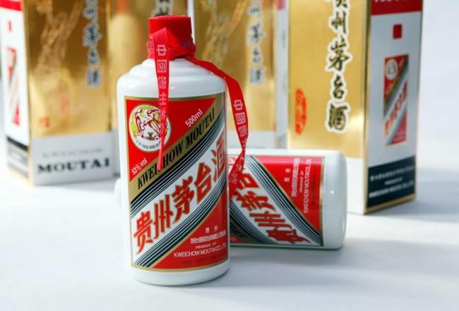 白酒业，经销、直营之争  白酒冰与火